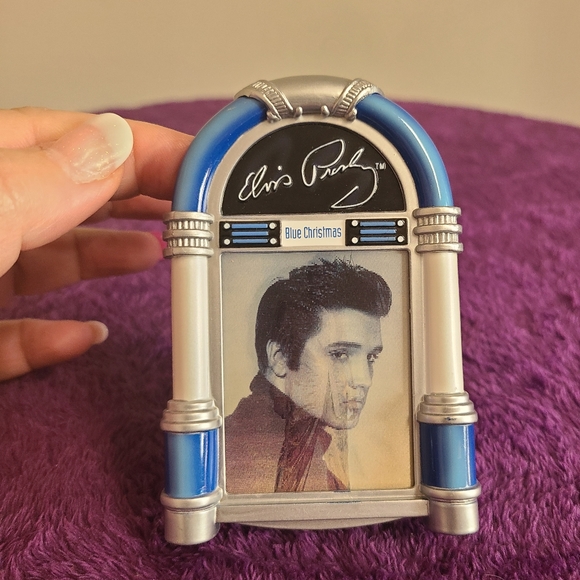 Elvis Presley Holographic Juke Box Musical Ornament Plays Blue Christmas 2004 - Picture 1 of 10
